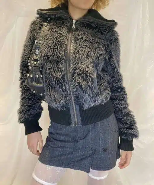 Alternative view of Y2K Faux fur cropped Bomber size M