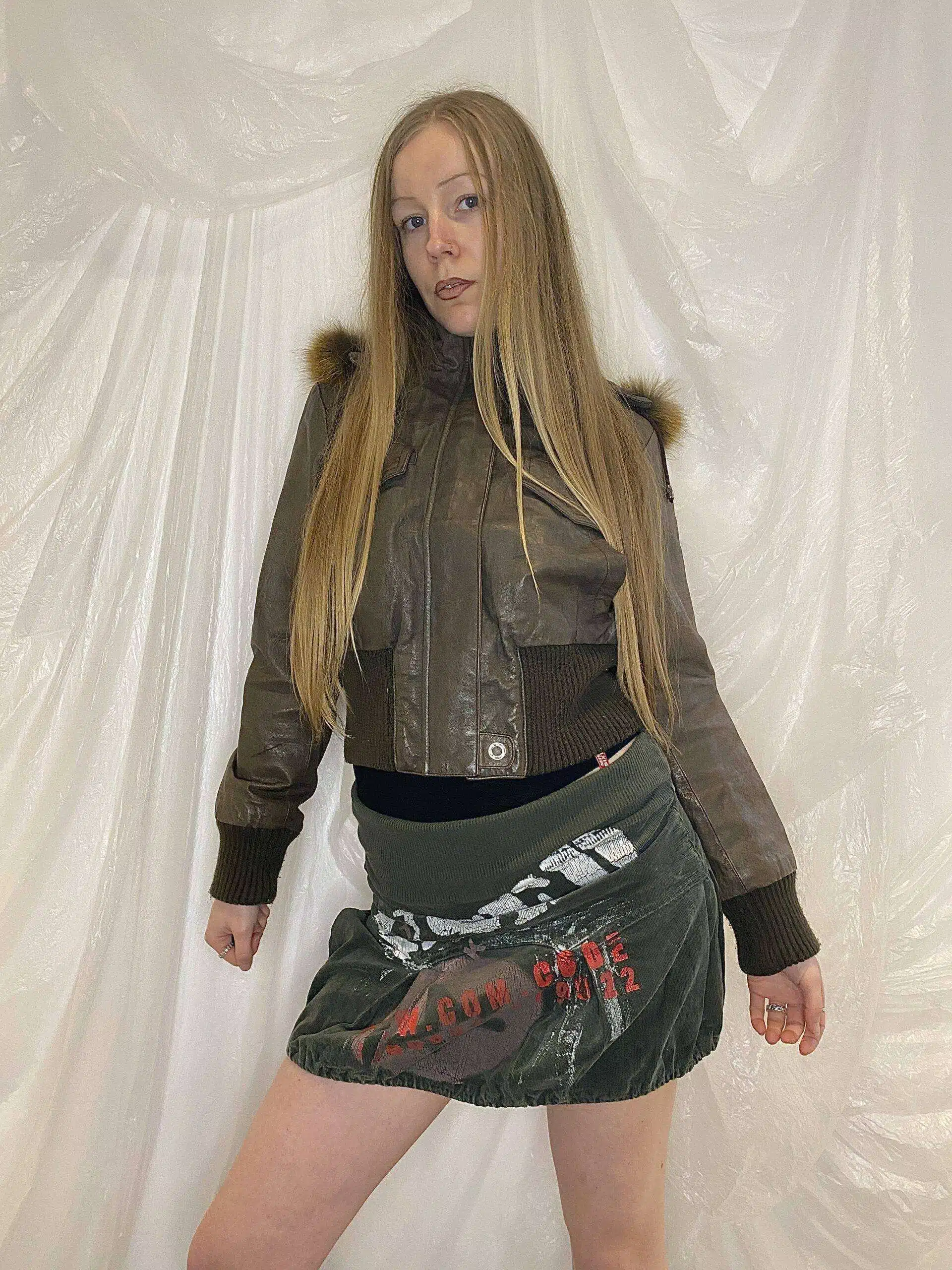 Y2K Vintage cropped Leather Bomber Jacket with Fur Hood Size S Size UK 8/10 - Image 4