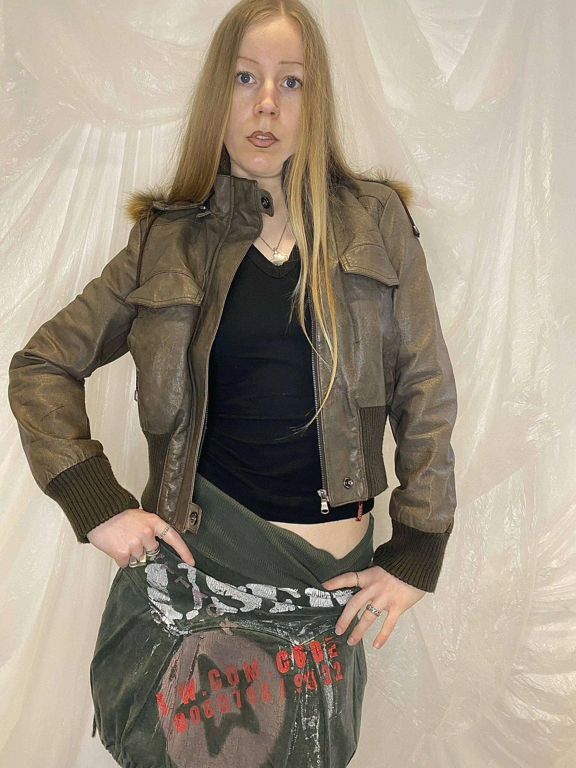 Y2K Vintage cropped Leather Bomber Jacket with Fur Hood Size S Size UK 8/10 - Image 5