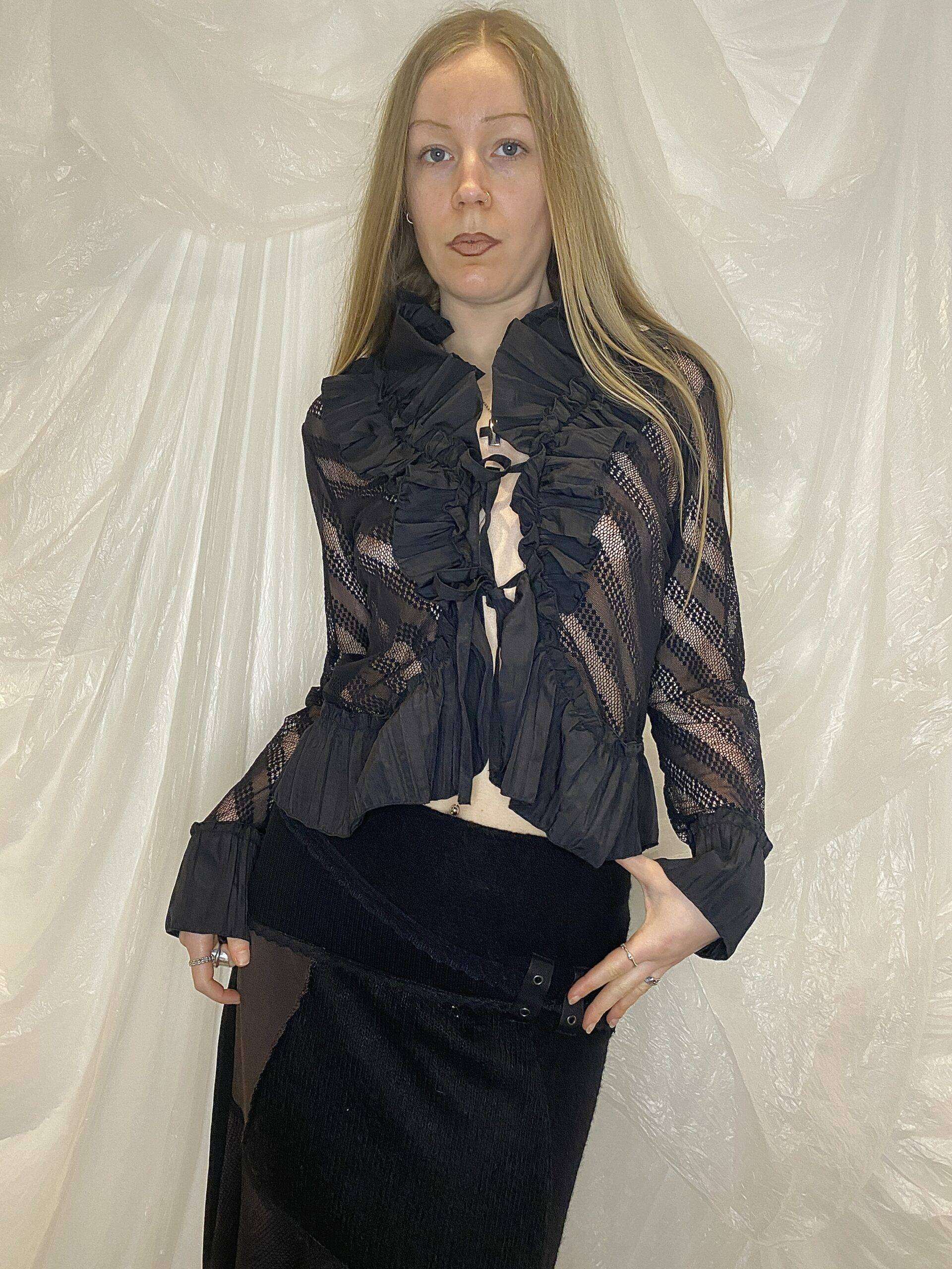 Ruffle Lace Bolero Long sleeve top Size M
