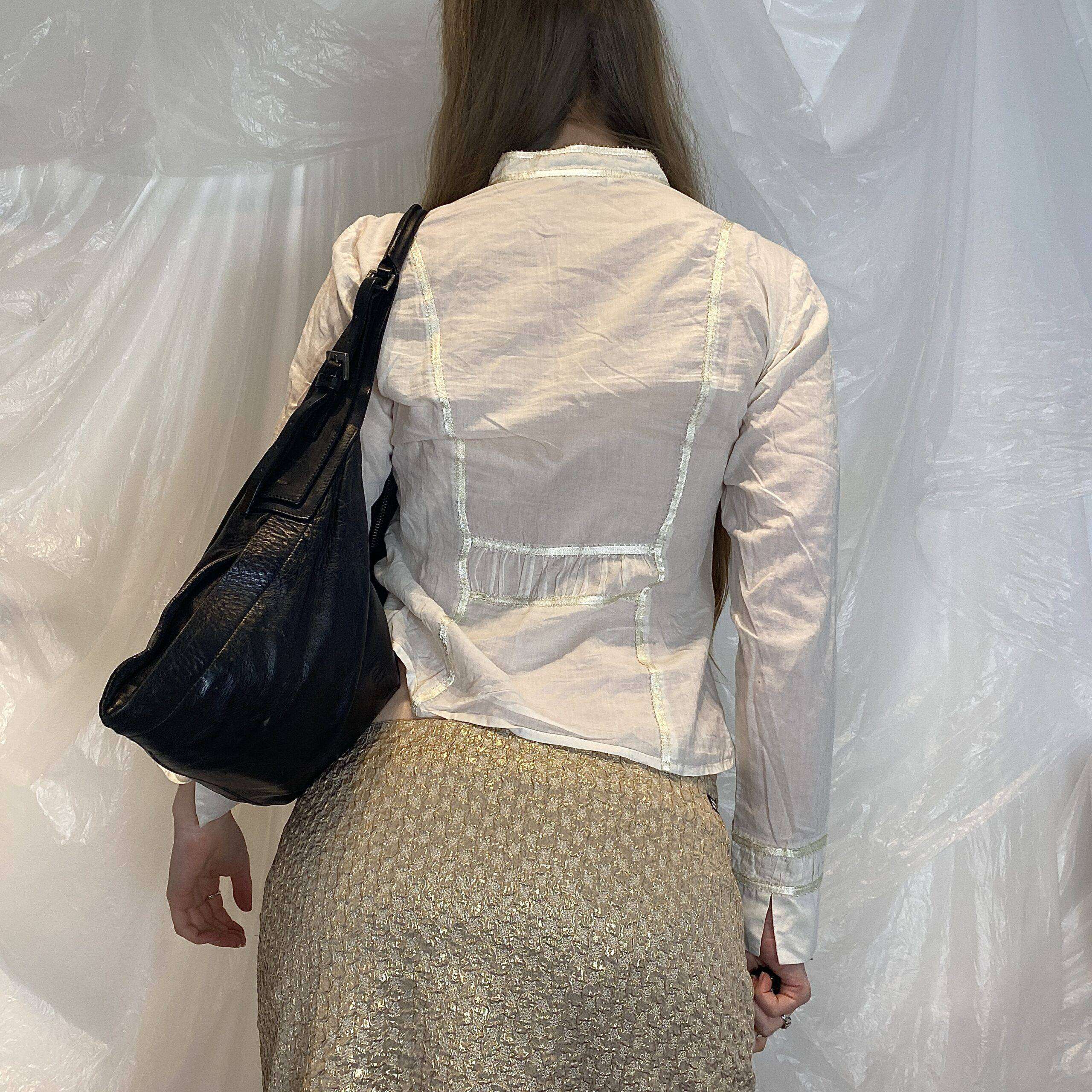 Vintage Linen Blouse with Fasten detail (S) - Image 4