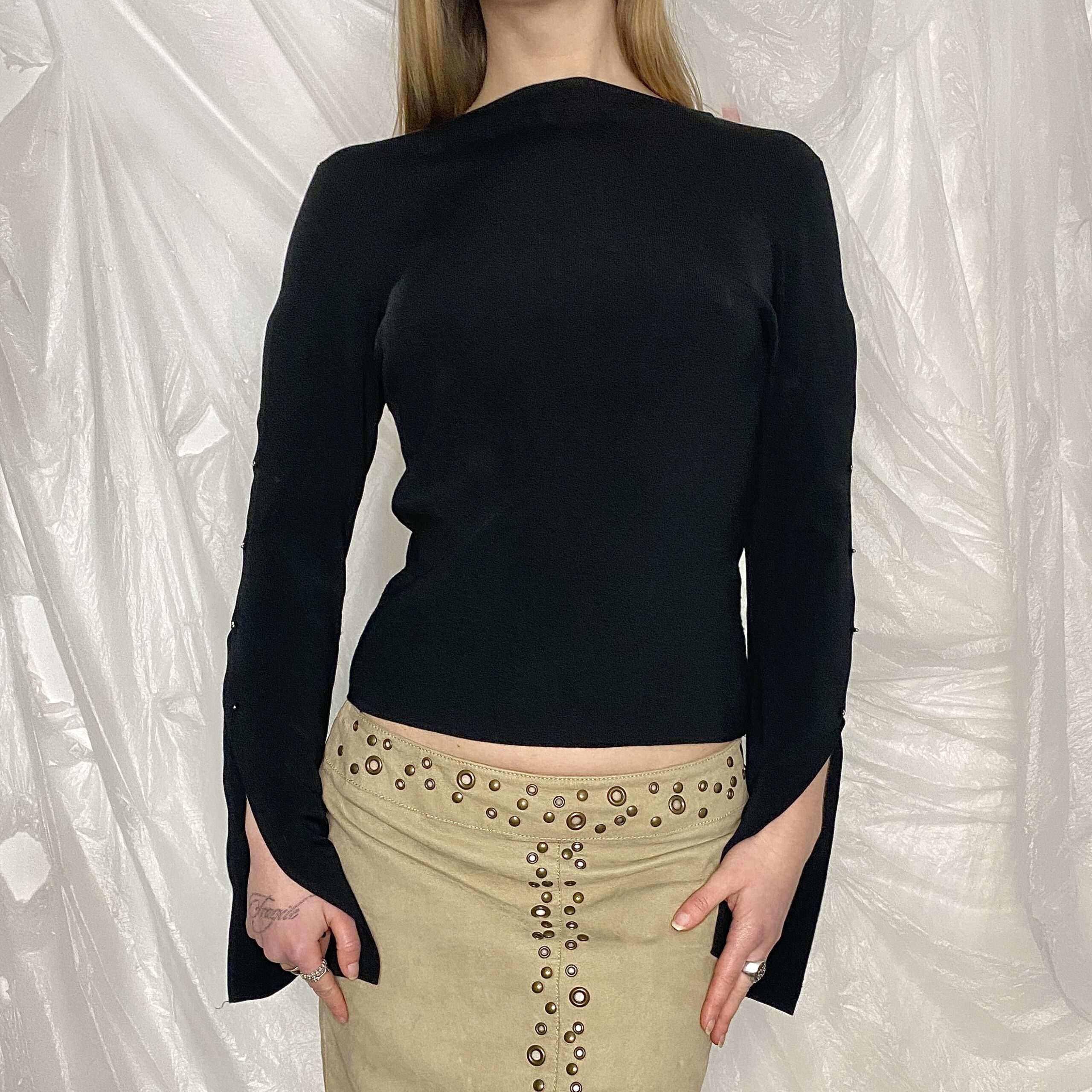 Vintage Long Sleeve Piercing Top (M) - Image 5