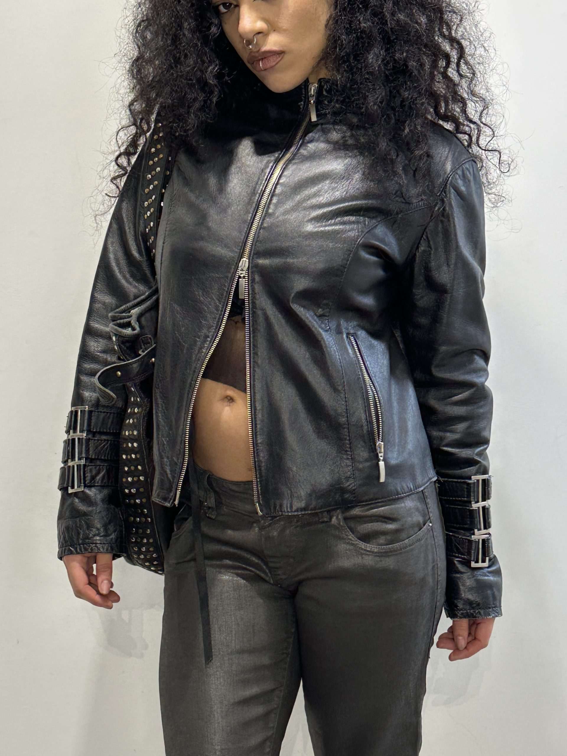 Vintage Black Buckle Italian Leather Jacket (M) - Image 5