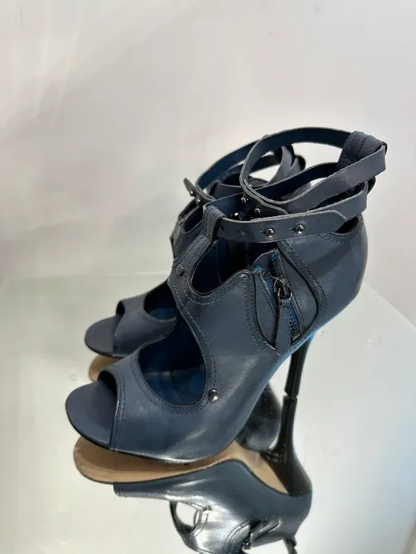 Vintage Open Toe Leather Strappy Avant Garde Parisian Stiletto Heels (UK 6 EU 38 US 8) - Image 3
