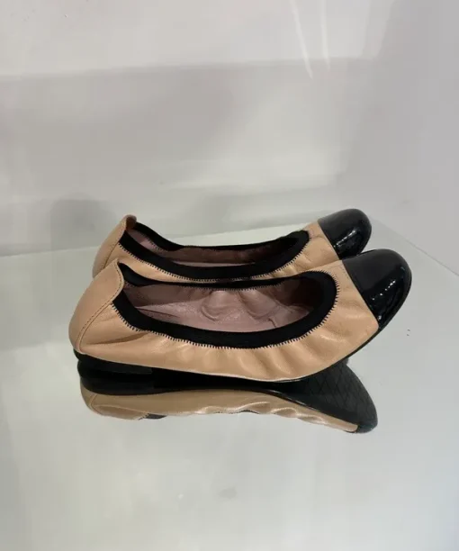 Alternative view of Vintage 2000s / 2010s Baby Pink Leather Ballerina Pumps