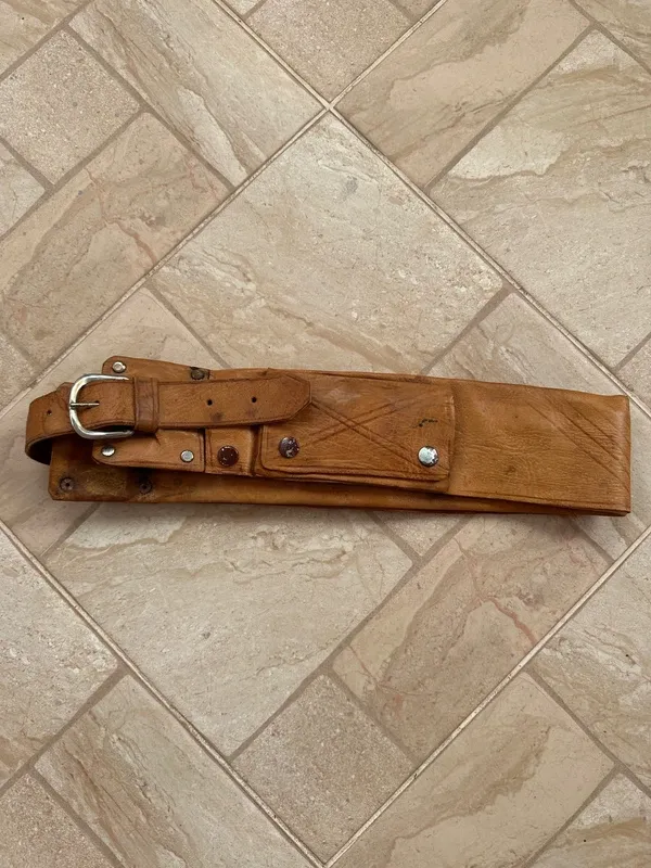Vintage Leather Hippy Festival Utility Pocket Belt ( adjustable size) - Image 4