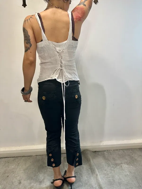 French Vintage Lace up Back Cotton Milkmaid Top (S/M-M) - Image 5