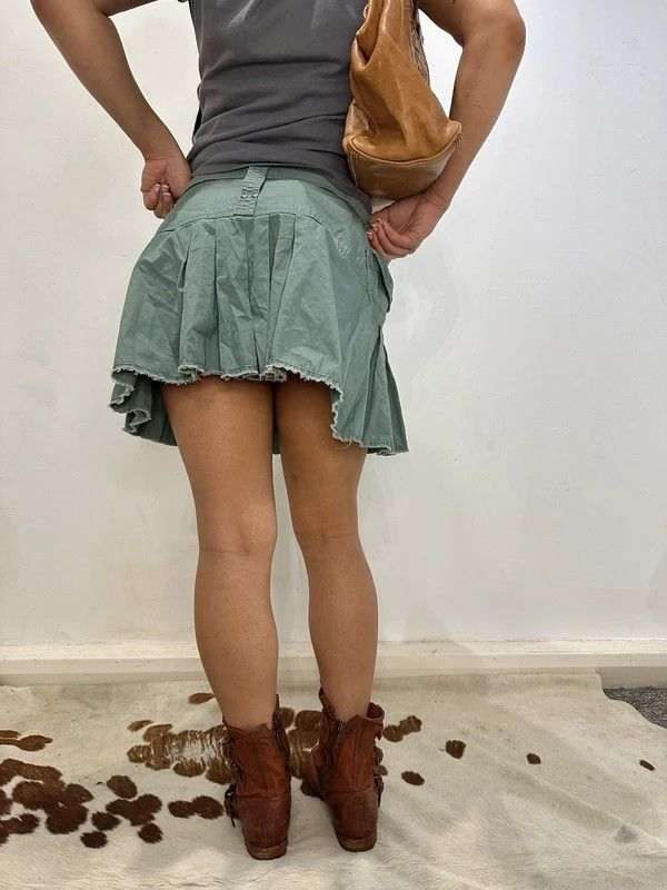 Vintage 2000s Diesel Pleated Mini Skirt (M) - Image 5