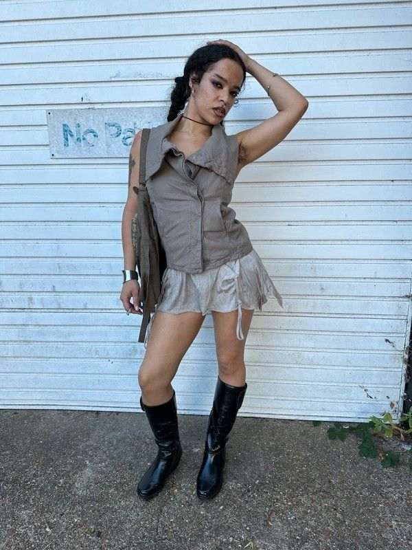 Vintage AllSaints Avant Garde Leather Gilet (S) - Image 6