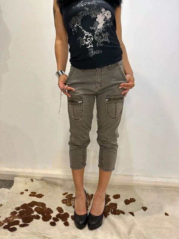 Vintage Chrome Utility Cropped Capri Pants (S) - Image 5