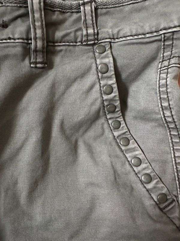 Vintage Chrome Utility Cropped Capri Pants (S) - Image 6