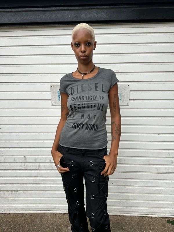 Vintage 2010s Diesel Grey Slogan Grunge Tee (M)