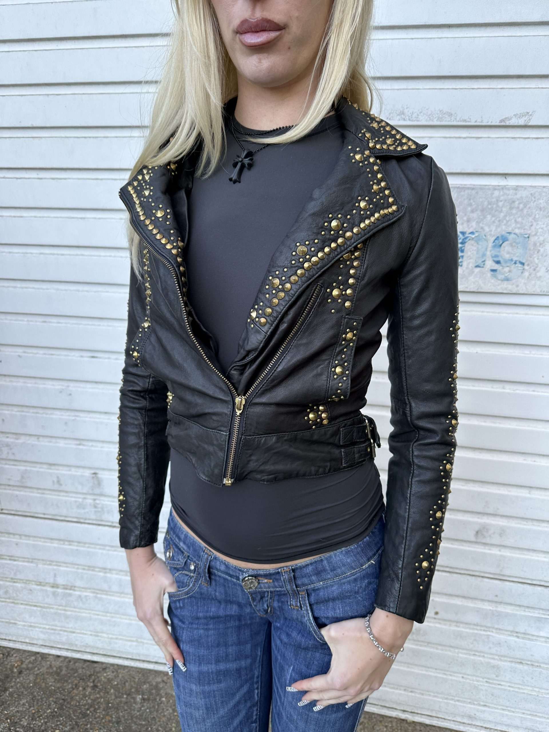 Vintage Italian Leather Cropped Studded Jacket (XS) - Image 3